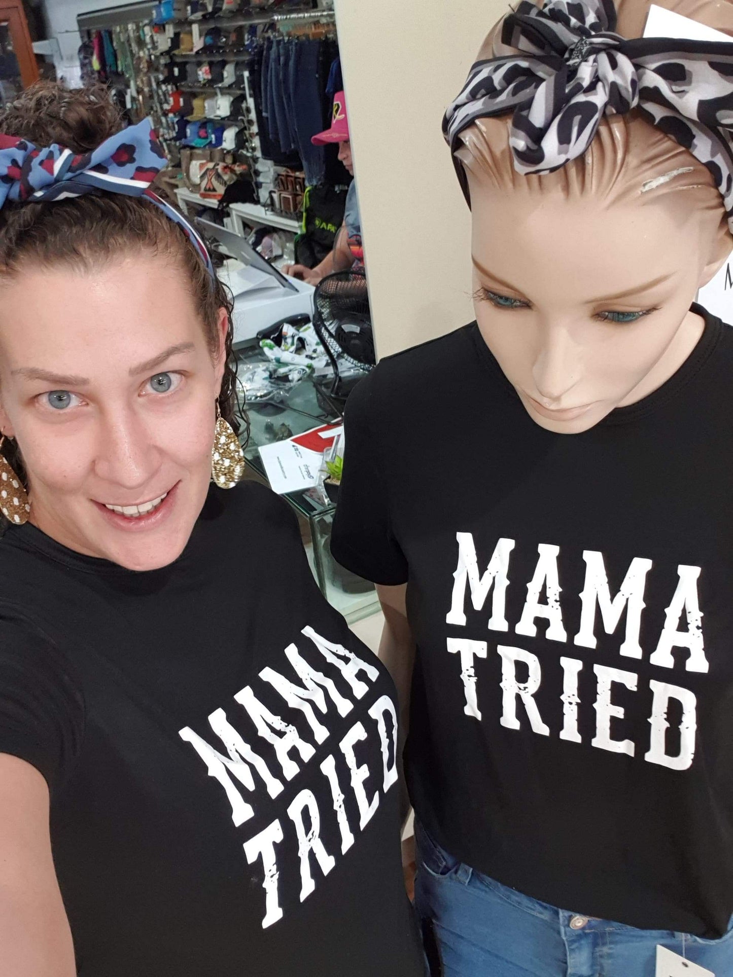 Load image into Gallery viewer, Women&amp;#39;s Mama Tried Graphic Tee Shirt

